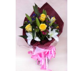 F3 WHITE LILIES WITH 6 PCS YELLOW ROSES BOUQUET